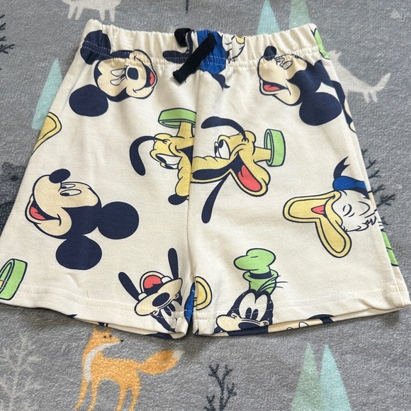 Disney Character Matching Set Crew neck and shorts. - Picture 3 of 7